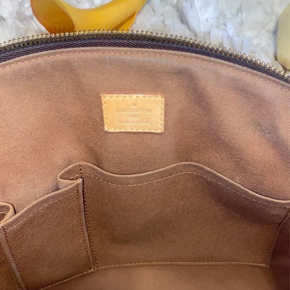 LV Monogram Tivoli GM - Picture 12 of 16